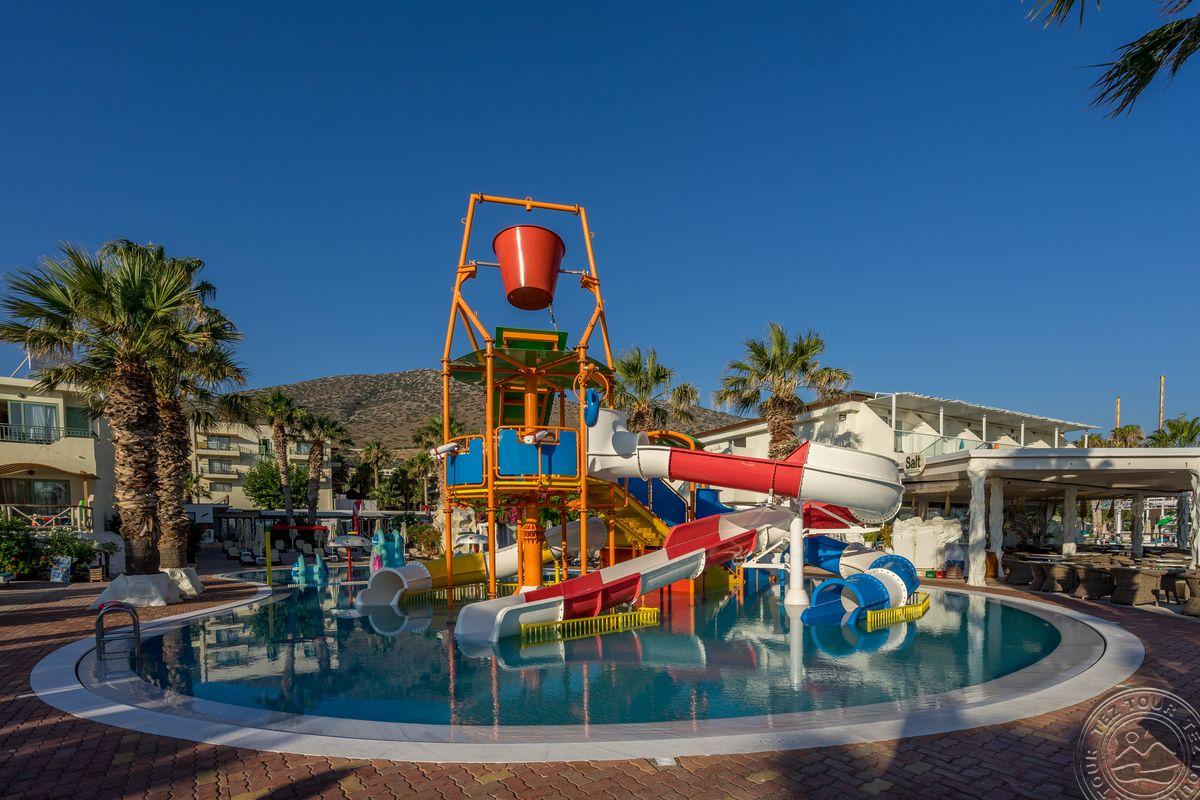 STAR BEACH VILLAGE & WATER PARK