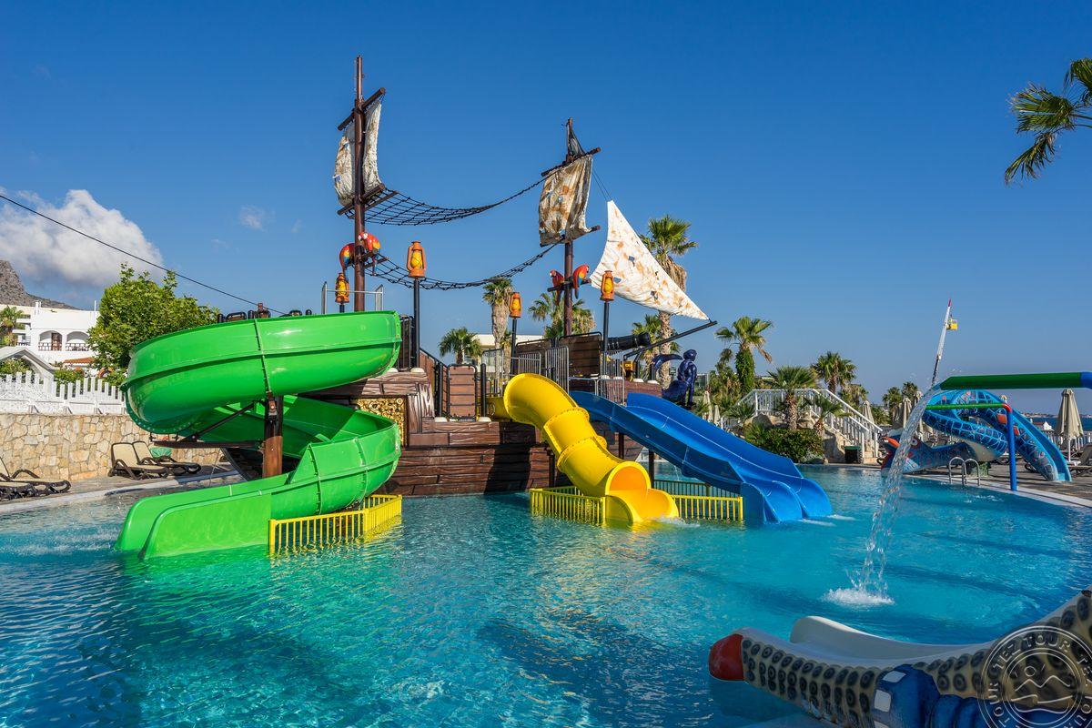 STAR BEACH VILLAGE & WATER PARK