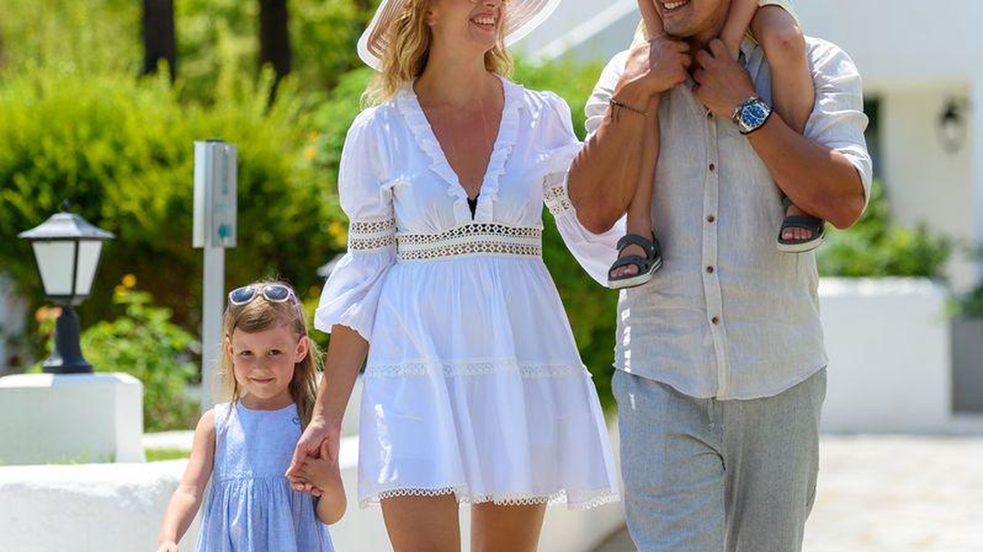 ALEXANDER BEACH HOTEL & VILLAGE RESORT