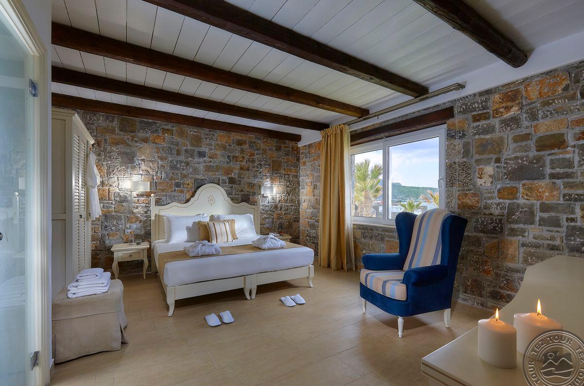 ALEXANDER BEACH HOTEL & VILLAGE RESORT