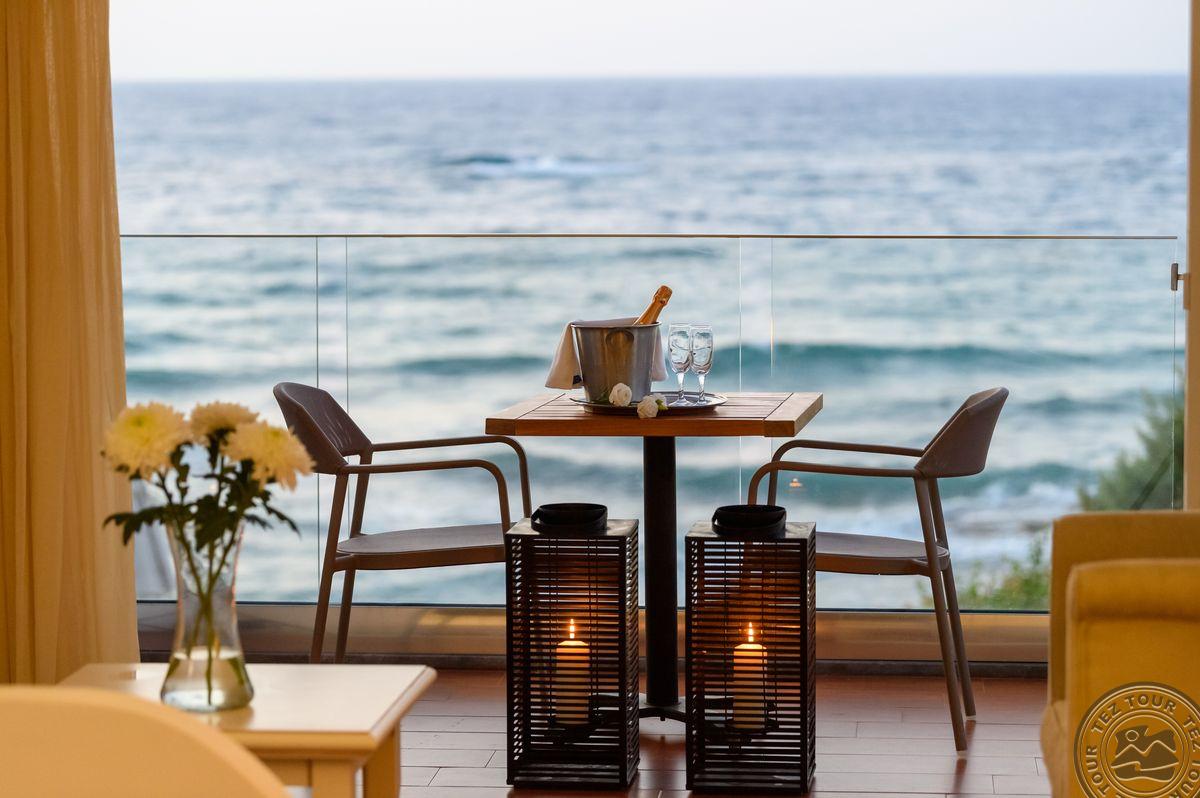 ALEXANDER BEACH HOTEL & VILLAGE RESORT