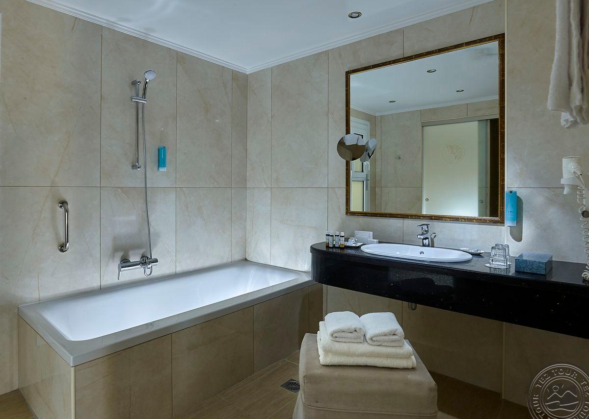 ALEXANDER BEACH HOTEL & VILLAGE RESORT