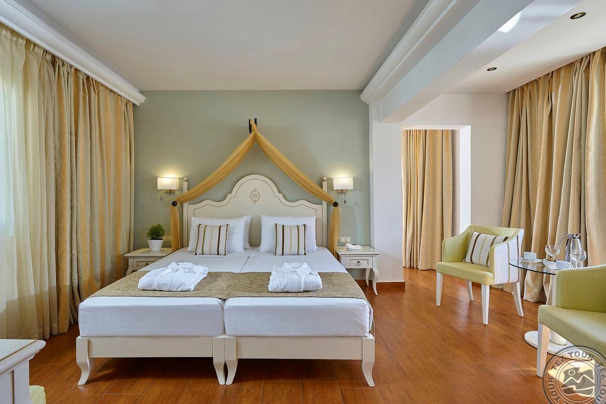 ALEXANDER BEACH HOTEL & VILLAGE RESORT