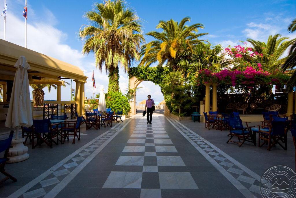 POTAMAKI BEACH HOTEL