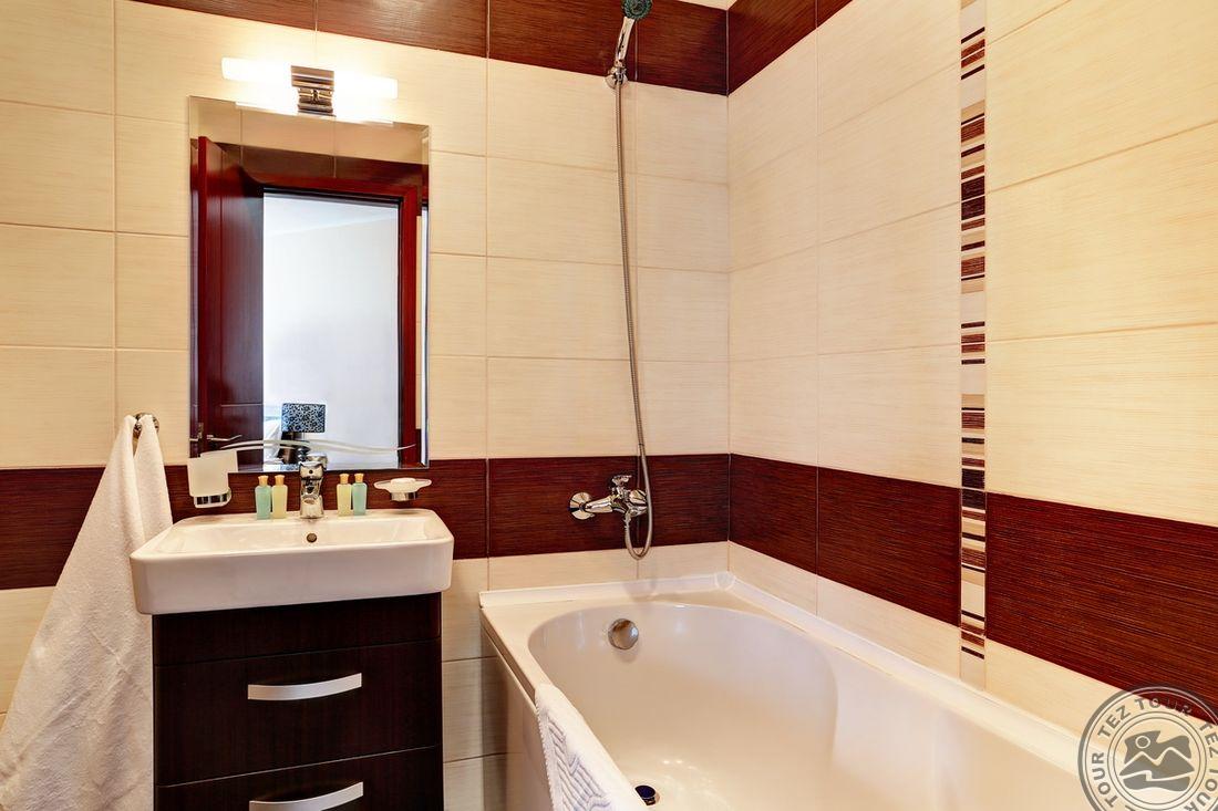 GOLDEN LINE APARTHOTEL