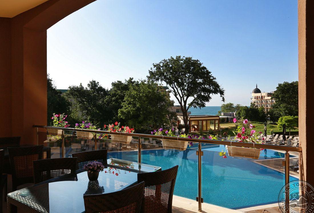 GOLDEN LINE APARTHOTEL