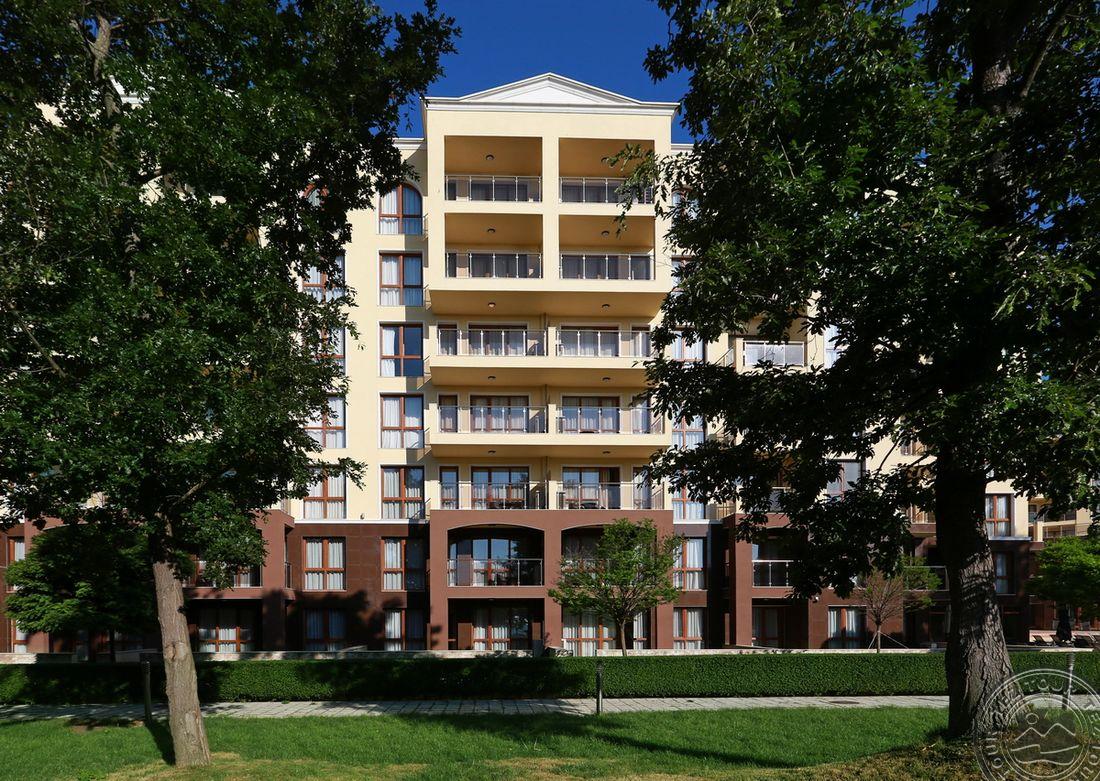 GOLDEN LINE APARTHOTEL