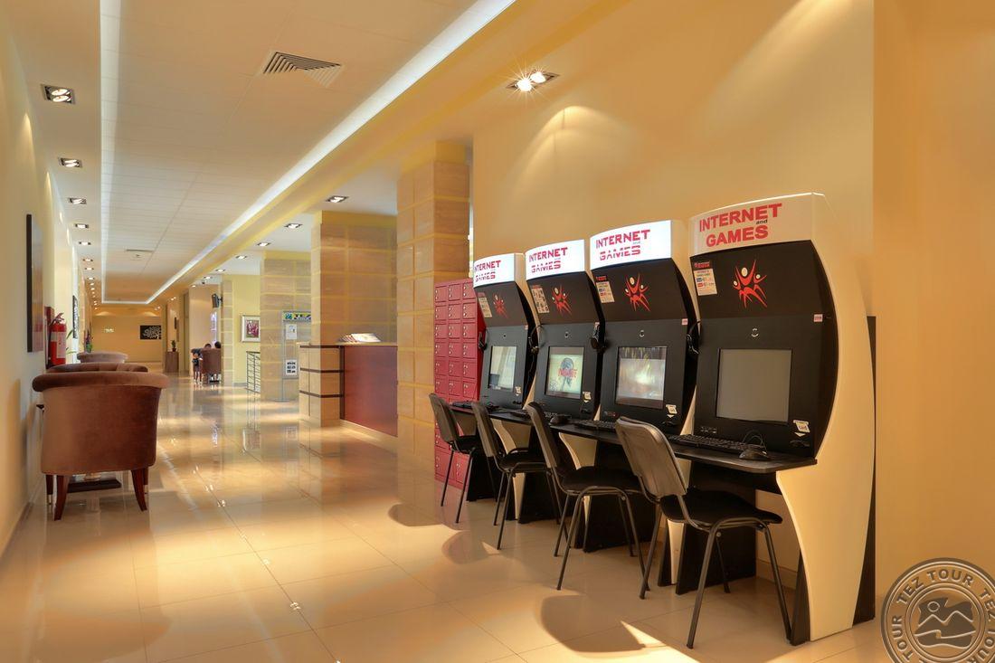 GOLDEN LINE APARTHOTEL