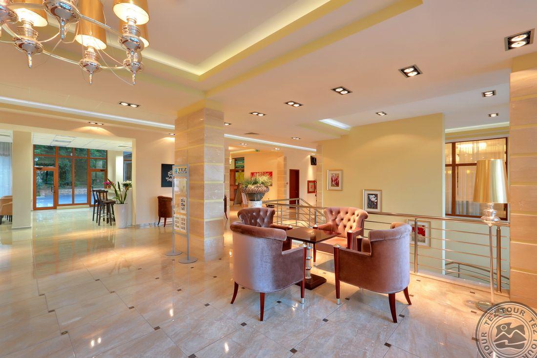 GOLDEN LINE APARTHOTEL