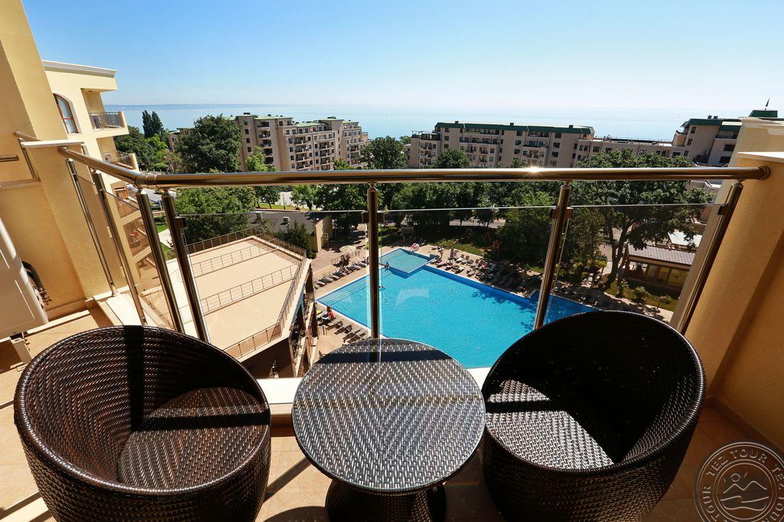 GOLDEN LINE APARTHOTEL