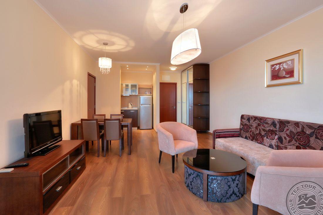 GOLDEN LINE APARTHOTEL