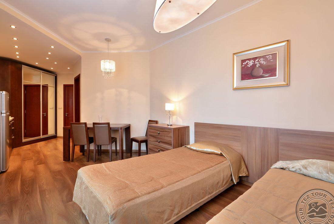 GOLDEN LINE APARTHOTEL