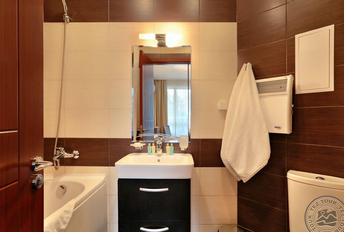 GOLDEN LINE APARTHOTEL