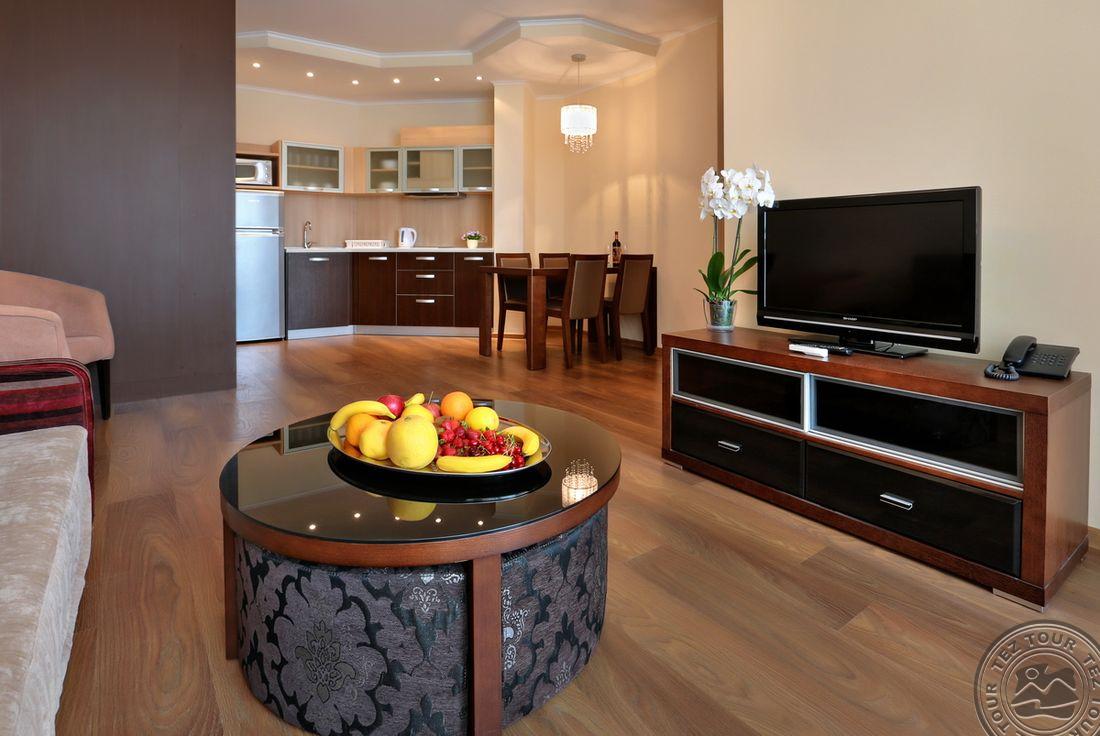 GOLDEN LINE APARTHOTEL