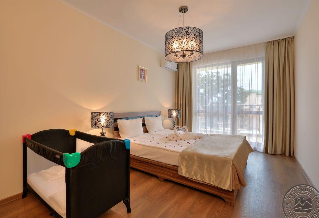 GOLDEN LINE APARTHOTEL