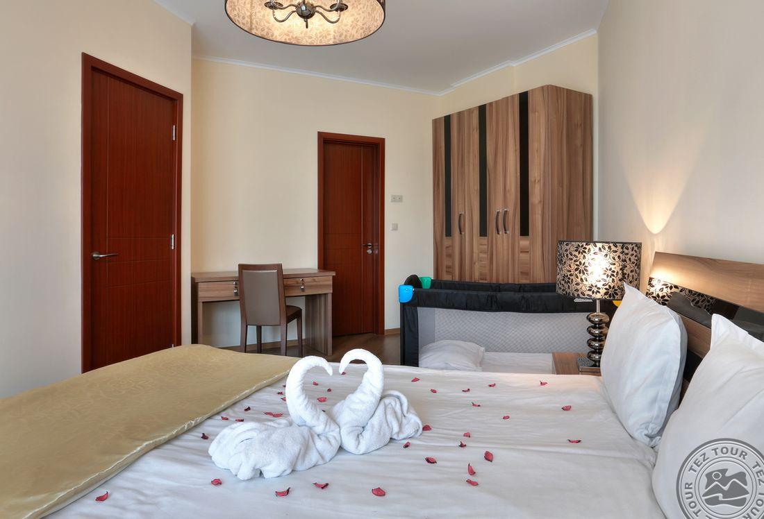 GOLDEN LINE APARTHOTEL