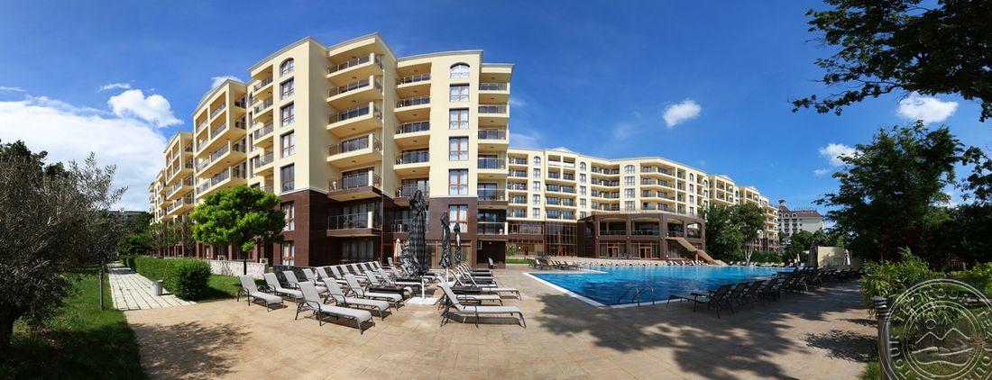 GOLDEN LINE APARTHOTEL