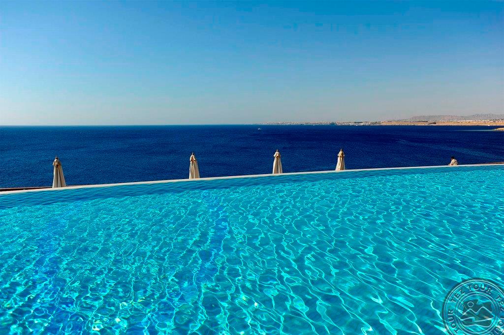 REEF OASIS BLUE BAY RESORT & SPA