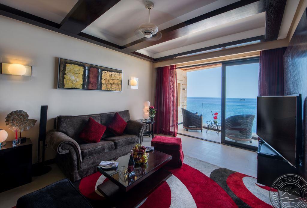 REEF OASIS BLUE BAY RESORT & SPA