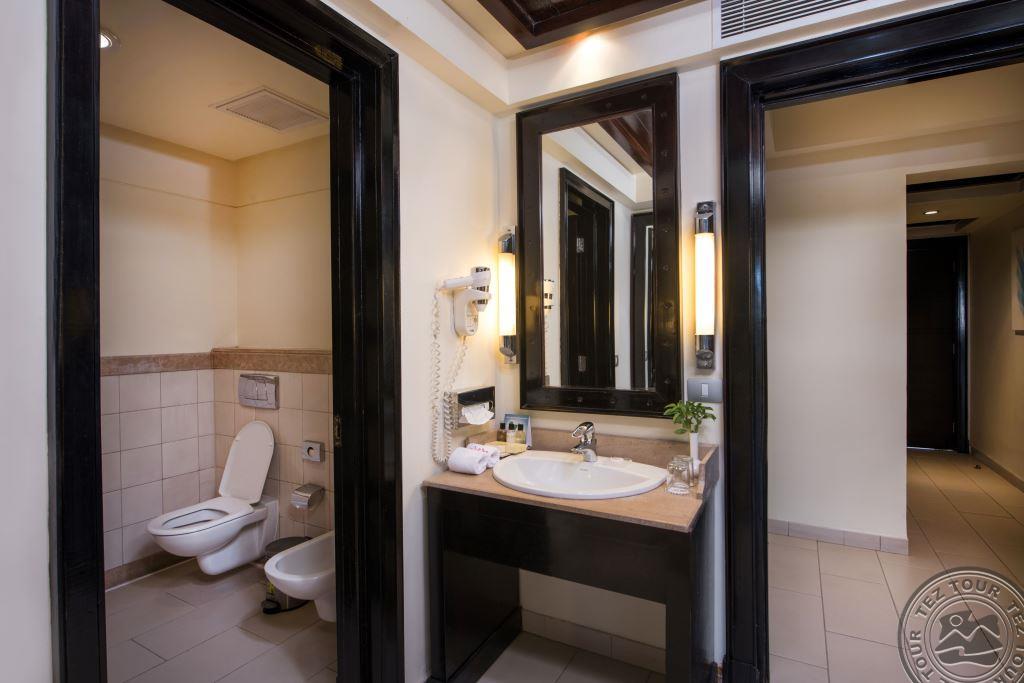 REEF OASIS BLUE BAY RESORT & SPA