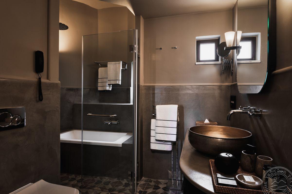 DOMES OF ELOUNDA, AUTOGRAPH COLLECTION