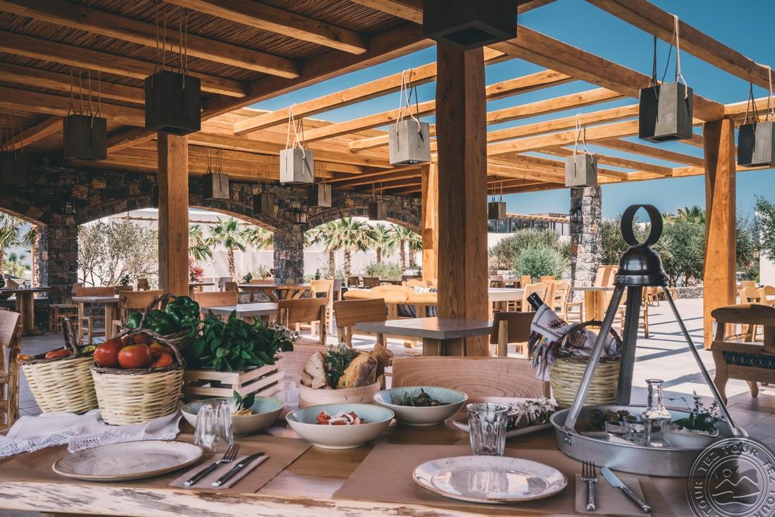 STELLA ISLAND LUXURY RESORT & SPA