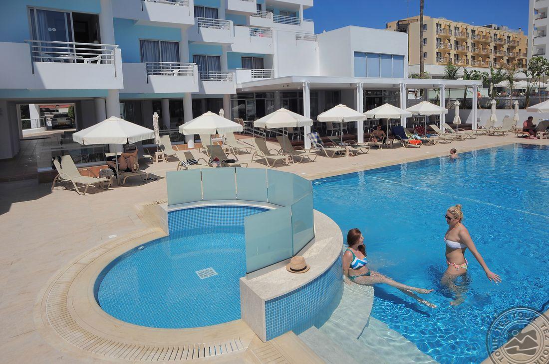 OKEANOS BEACH BOUTIQUE HOTEL