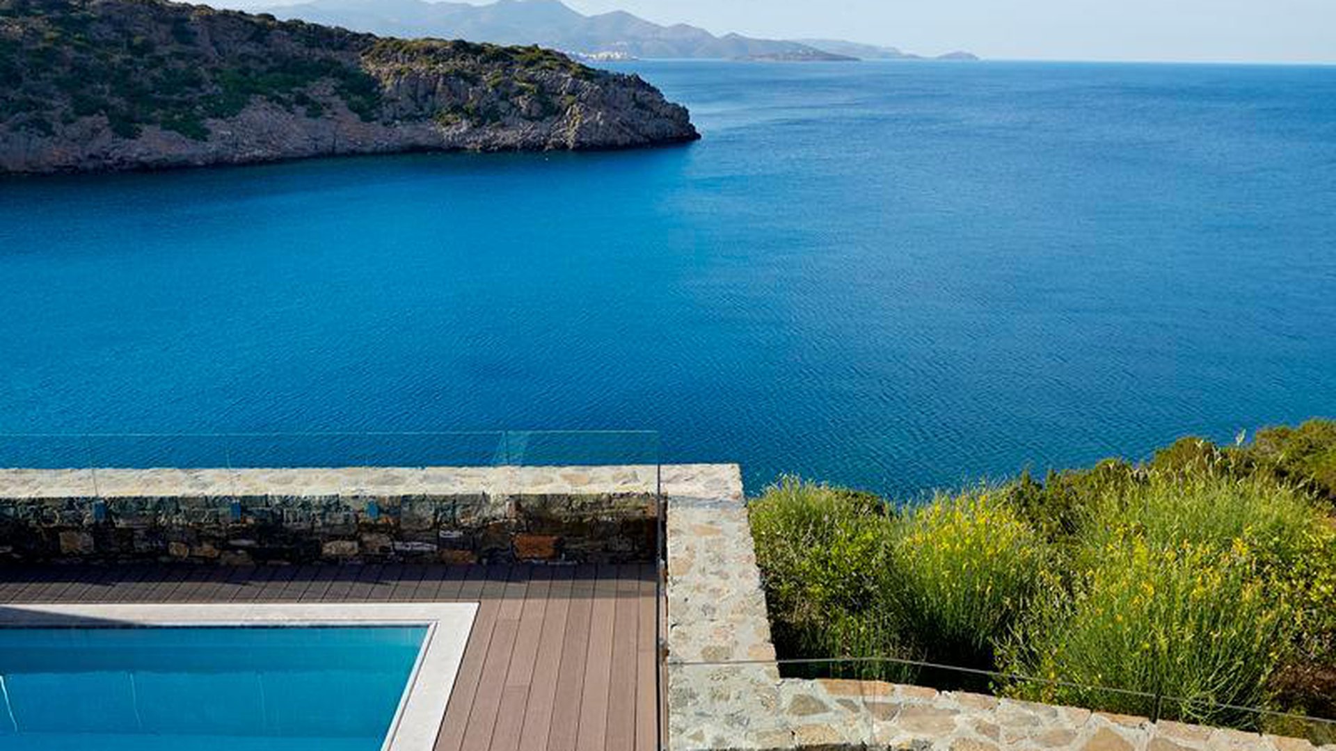 DAIOS COVE