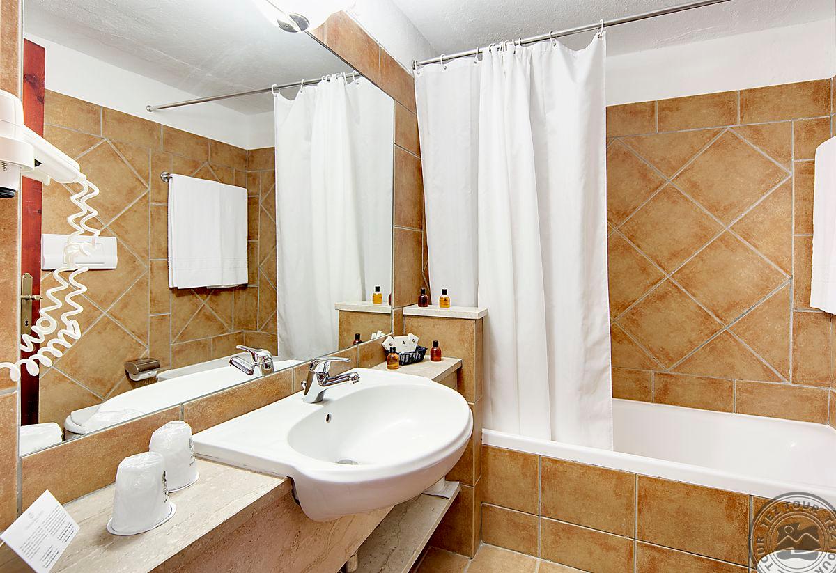 COLONNA BEACH HOTEL&RESIDENCE