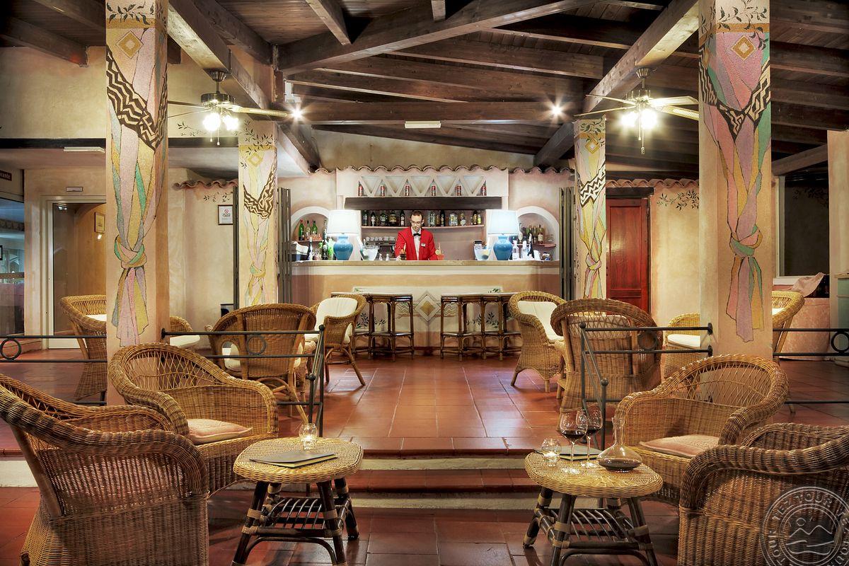 COLONNA BEACH HOTEL&RESIDENCE