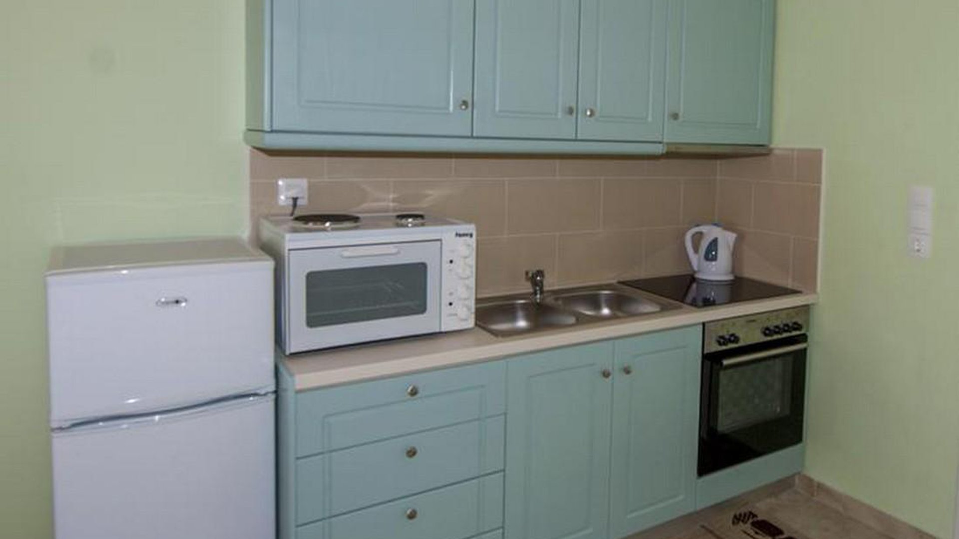 BLUE PRINCESS BEACH HOTEL & SUITES