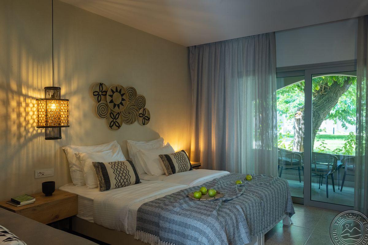 ELIROS MARE BEACHFRONT POEM HOTEL