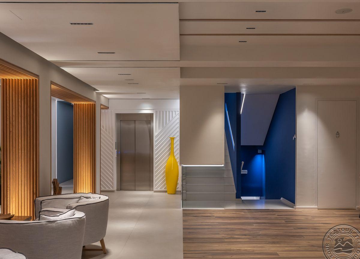 ENORME AMMOS BEACH RESORT