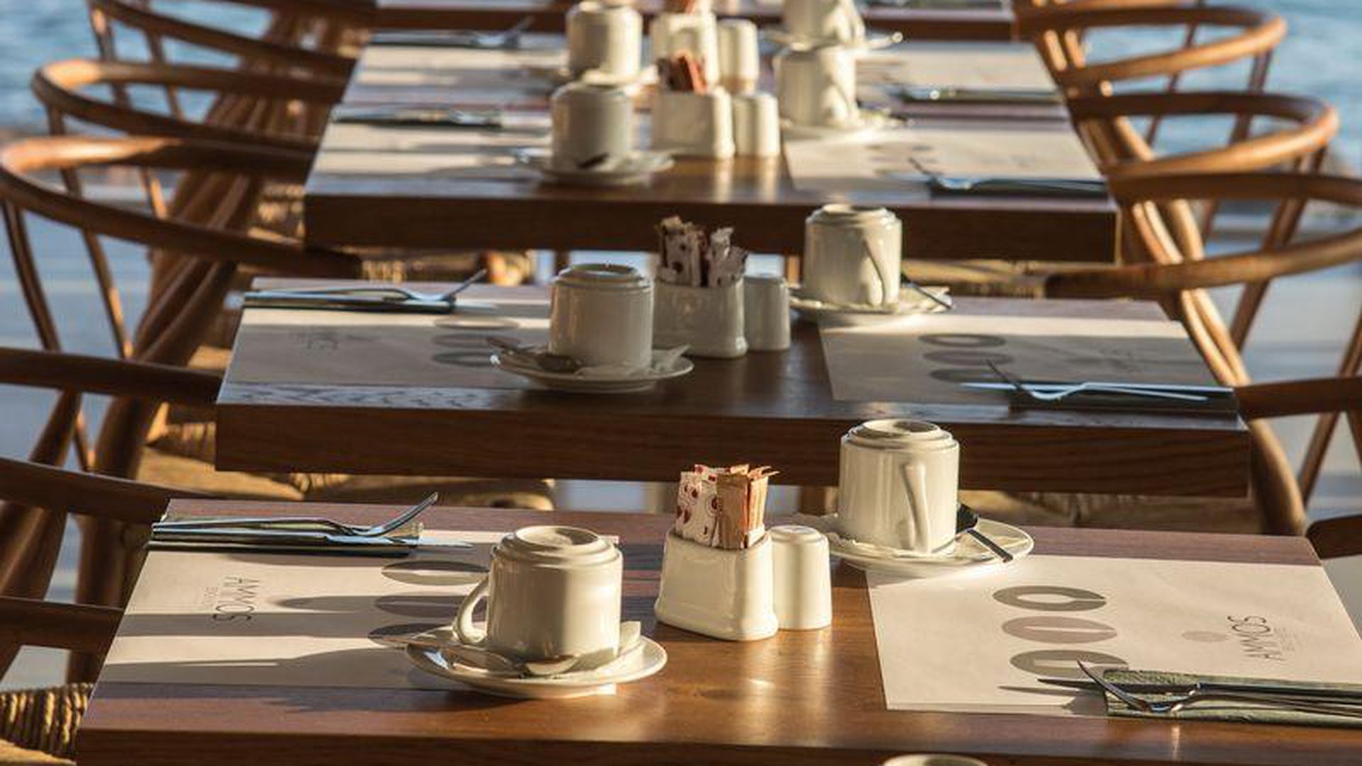 ENORME AMMOS BEACH RESORT