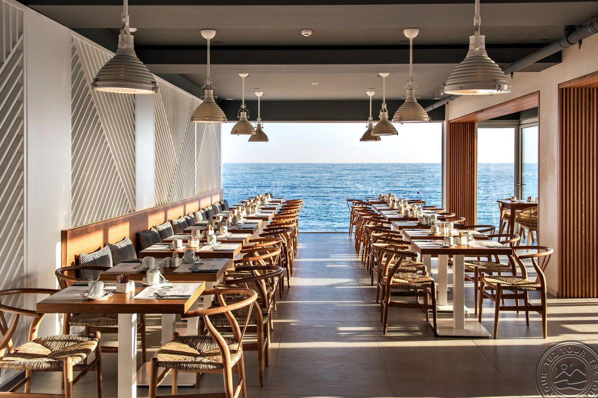 ENORME AMMOS BEACH RESORT