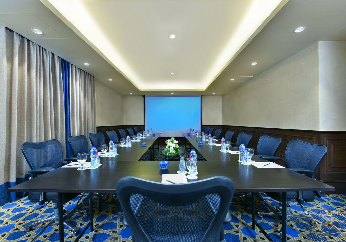 STEIGENBERGER ALCAZAR HOTEL