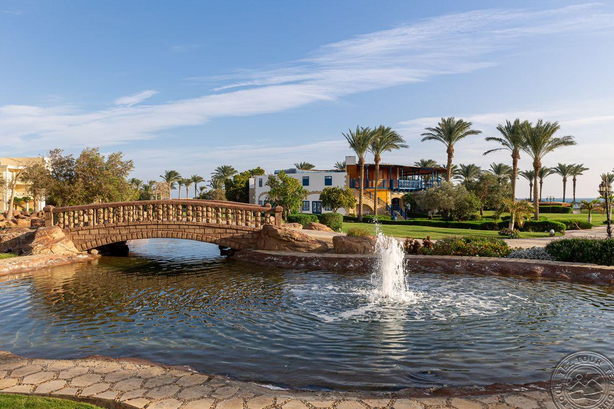 PALM ROYALE SOMA BAY