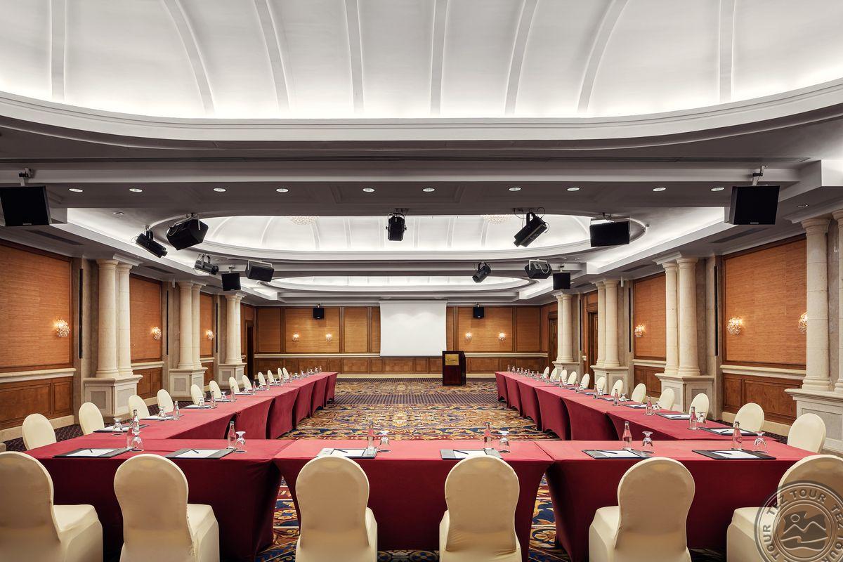 PALM ROYALE SOMA BAY