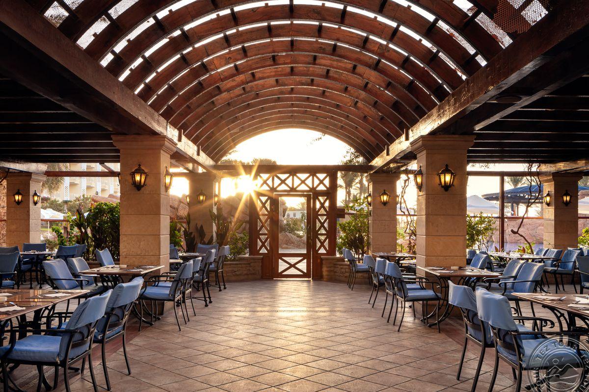 PALM ROYALE SOMA BAY