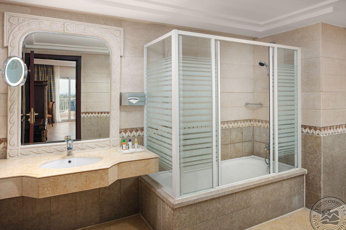 PALM ROYALE SOMA BAY