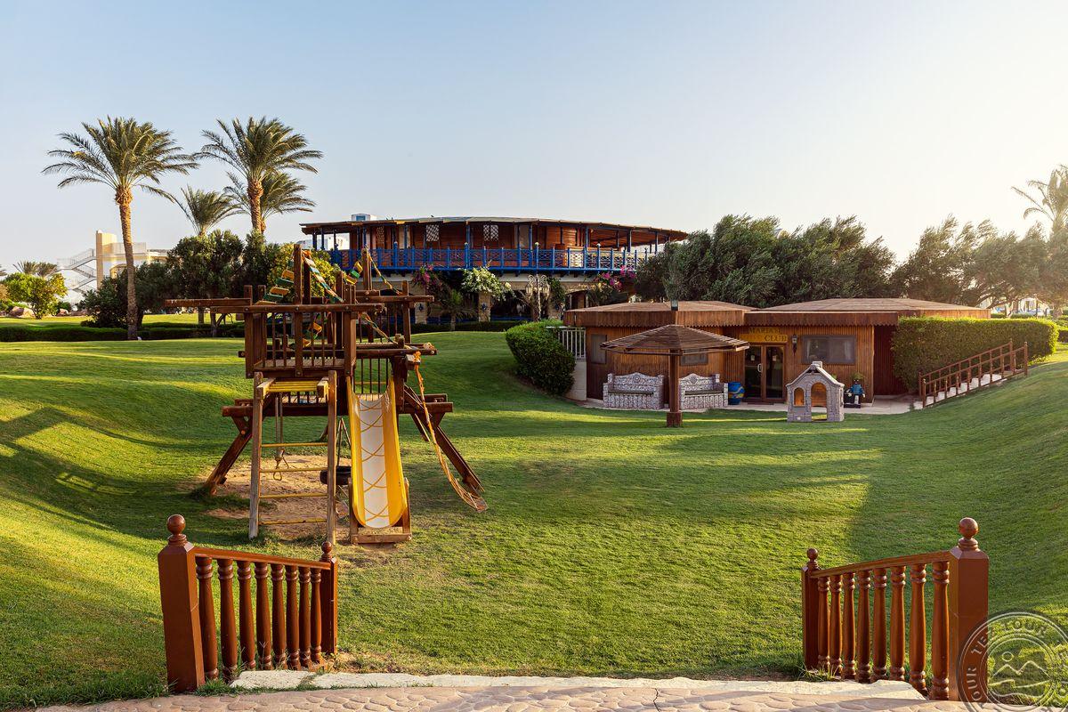 PALM ROYALE SOMA BAY