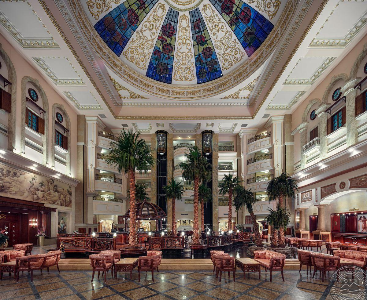 PALM ROYALE SOMA BAY