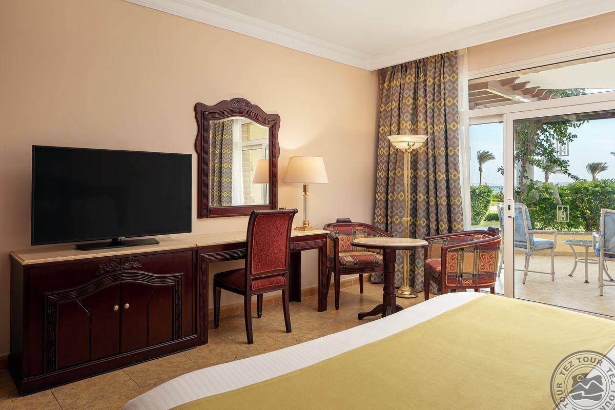 PALM ROYALE SOMA BAY