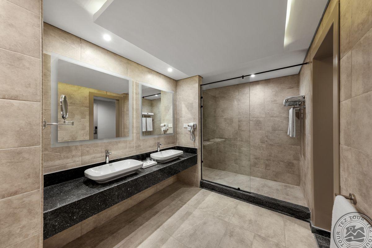 THE V LUXURY RESORT SAHL HASHEESH