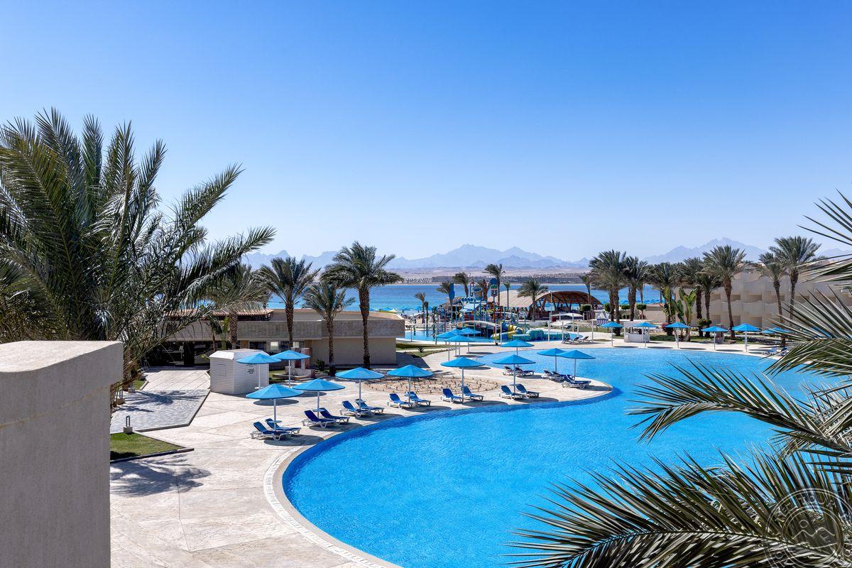 THE V LUXURY RESORT SAHL HASHEESH