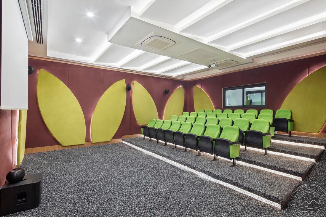 GRANADA LUXURY BEACH