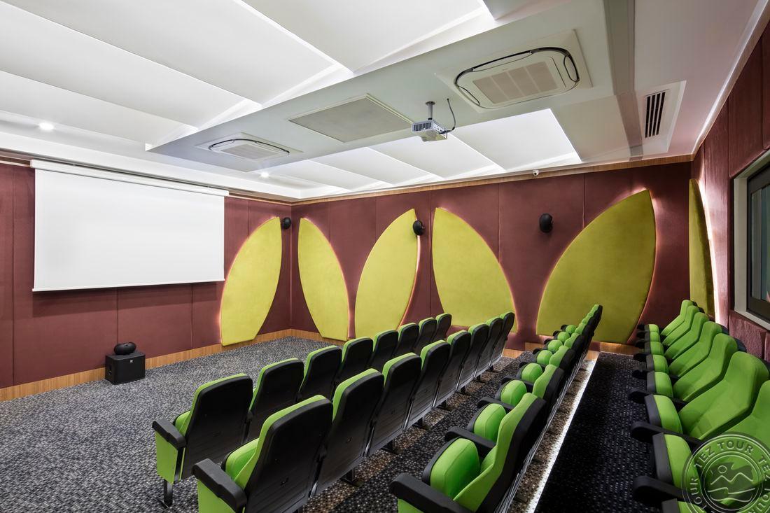 GRANADA LUXURY BEACH