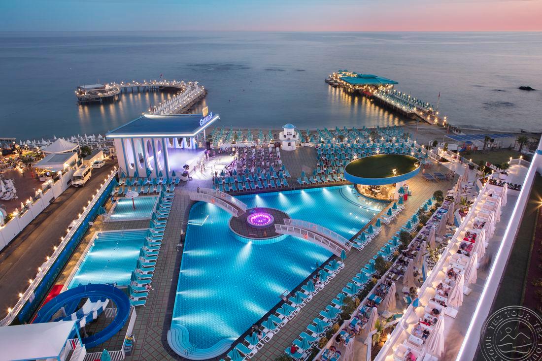 GRANADA LUXURY BEACH