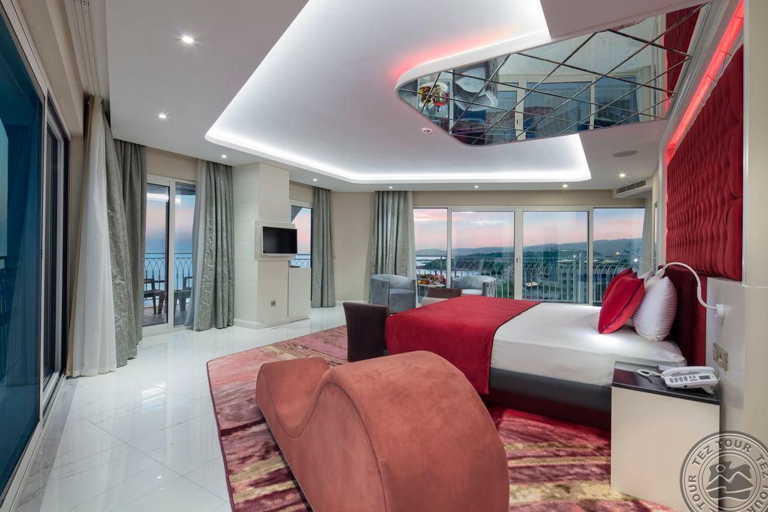 GRANADA LUXURY BEACH