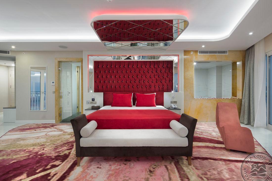 GRANADA LUXURY BEACH